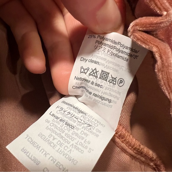 Madewell Velvet Tulip Sleeve Top size small - Picture 8 of 8